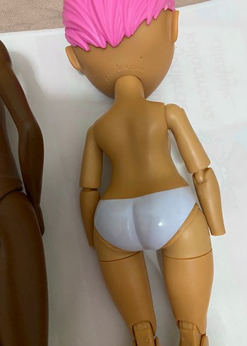 Barbie Çeşitli Ten Renklerinde Bebek Seti