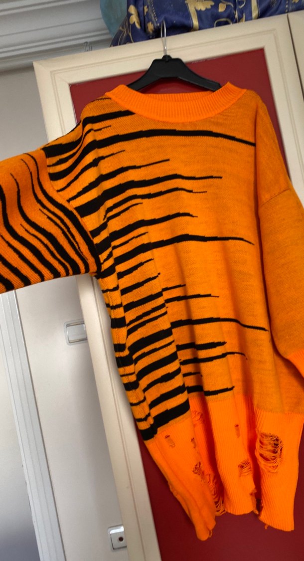 Turuncu Zebra Desenli Oversize Triko Kazak - Görsel 2