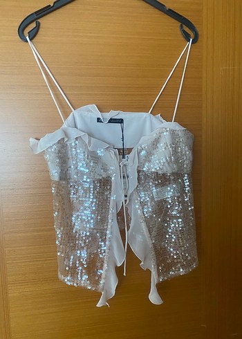 Zara Payetli Bustiyer