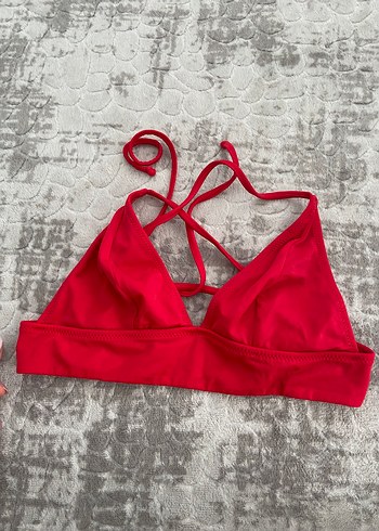 Kırmızı üçgen Bikini Üstü