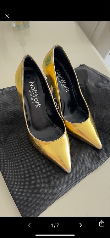 Gold stiletto