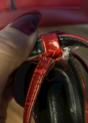 36 Beden Kırmızı Rugan Yılan Desenli Topuklu Ayakkabı Ve Çanta Takımı