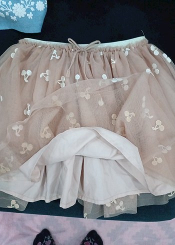 Bej Nakışlı Fırfırlı Kız Eteği - Görsel 2