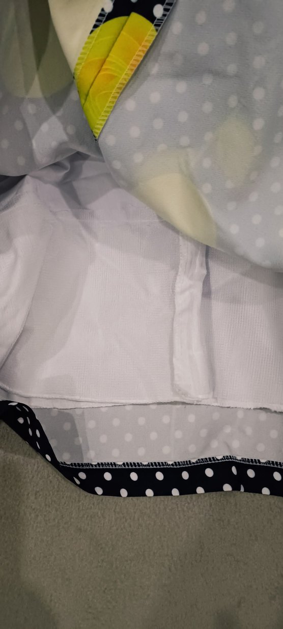 Sarı Kuşaklı Puantiyeli Kız Elbise - Görsel 4