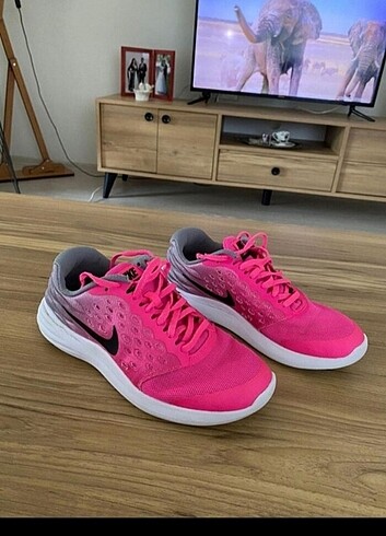 Pembe orijinal Nike bayan ayakkabı 