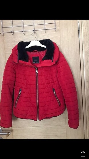 Kırmızı zara mont
