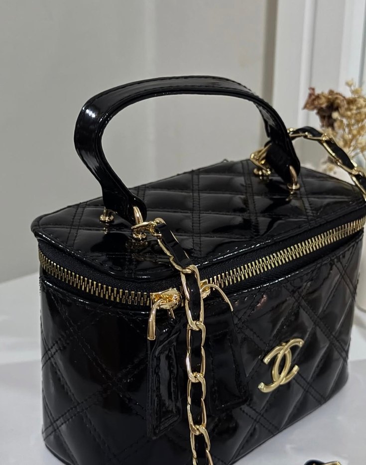 Zincir Detaylı Siyah Deri Yılan Desenli Kadın Çanta - Görsel 2