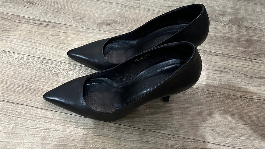 Divarese Stiletto
