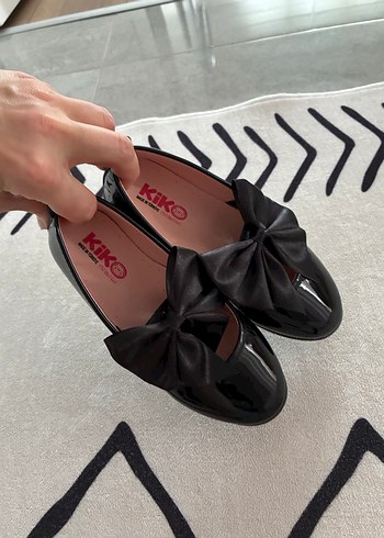 Siyah Fiyonk Detaylı Kız Çocuk Babet - Görsel 3