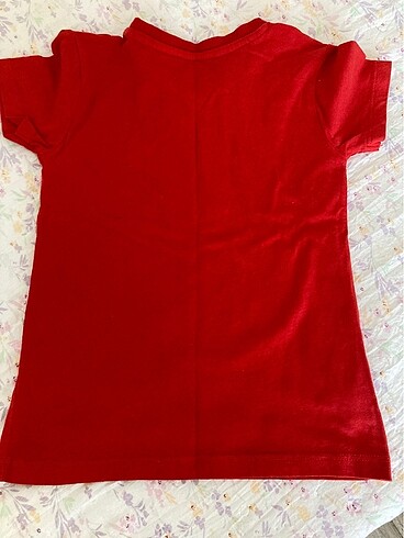 4 Yaş Beden kırmızı Renk 23 Nisan tişörtü