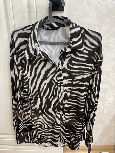 Zara Zara zebra desenli gömlek