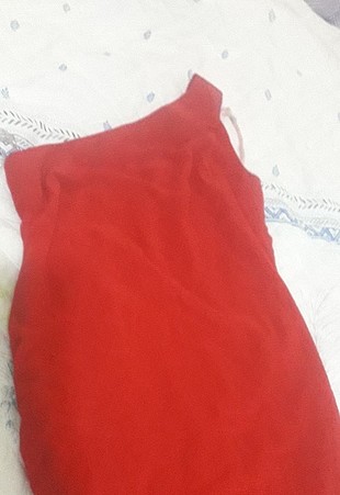 38 Beden kırmızı Renk tek kol kırmızı tuvalet
