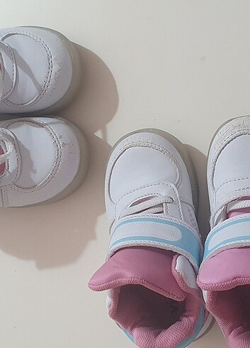 İkiz bebek ayakkabisi