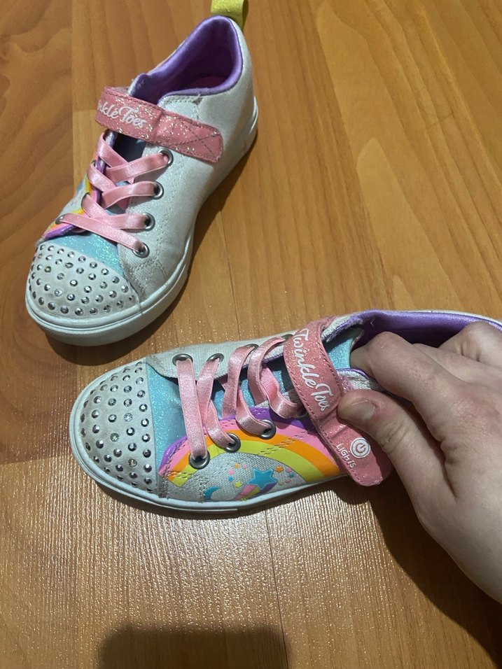 Skechers ışıklı ayakkabı - Görsel 2