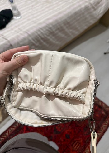 Krem kadın bershka çanta - Görsel 2