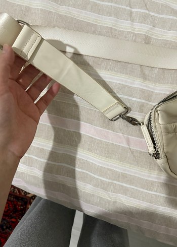 Krem kadın bershka çanta - Görsel 3