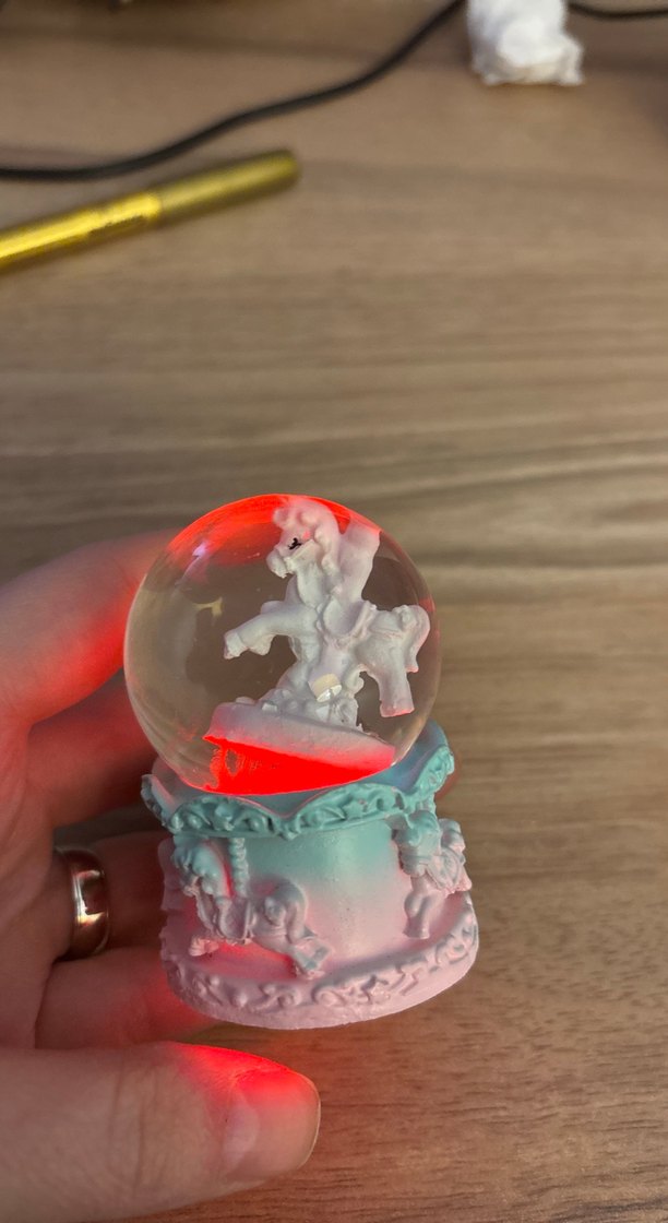 Beyaz Unicornlu Pastel Kar Küresi - Görsel 5