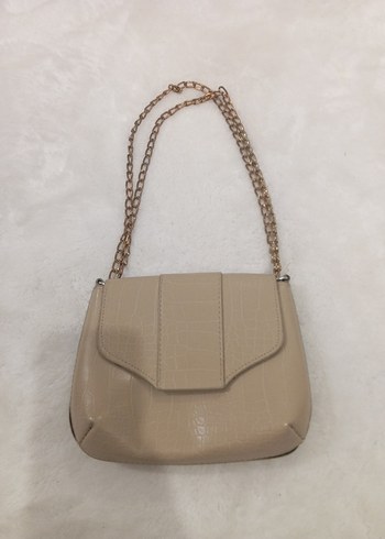 Bej Deri Zincir Detaylı Modern Klasik Çanta - Görsel 2