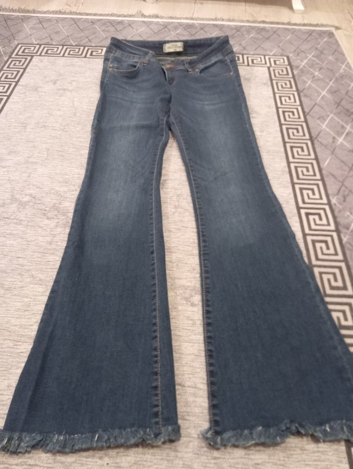 Kadın Mavi Kemerli Bohem Geniş Paça Kot Pantolon - Görsel 2