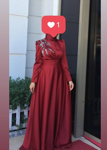 38 Beden Bordo Uzun Kollu İşlemeli Abiye Elbise