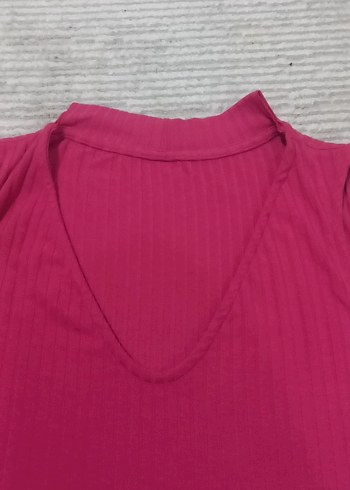 Pembe V Yaka Kadın Atlet - Görsel 2