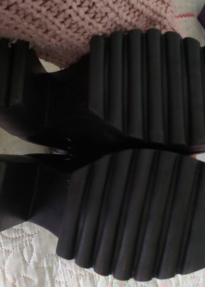 Siyah topuklu bot - Görsel 5