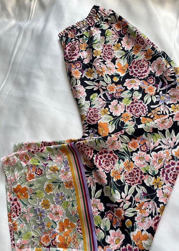 Çiçekli pantolon - Görsel 5