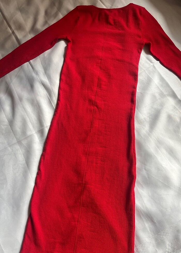 Kırmızı elbise - Görsel 4