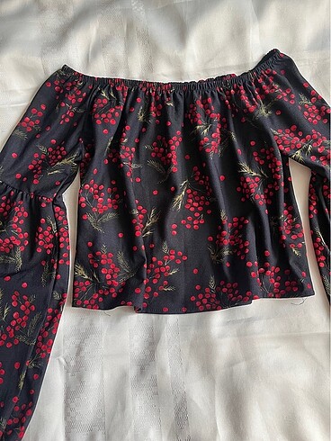 m Beden Siyah kırmızı crop bluz