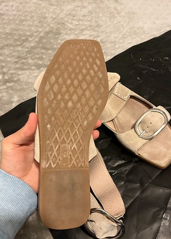 Bej Süet Dolgu Topuklu Kadın Sandalet - Görsel 4