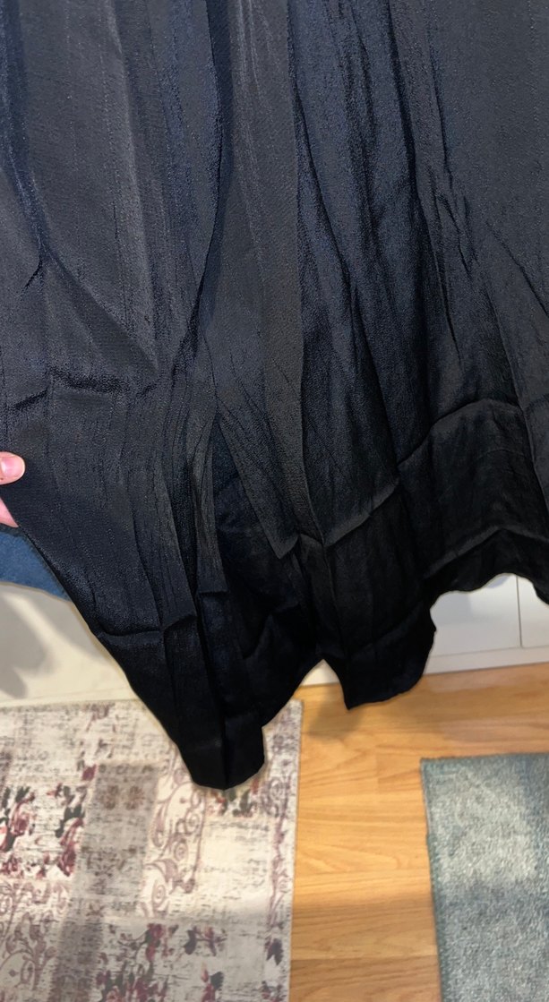 Siyah Uzun Askılı saten Kadın Elbise - Görsel 4