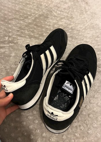 Siyah spor ayakkabı - Görsel 5