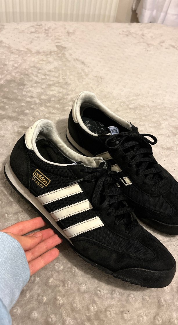 Siyah spor ayakkabı - Görsel 2