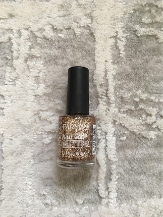 Farmasi Farmasi Glitter oje
