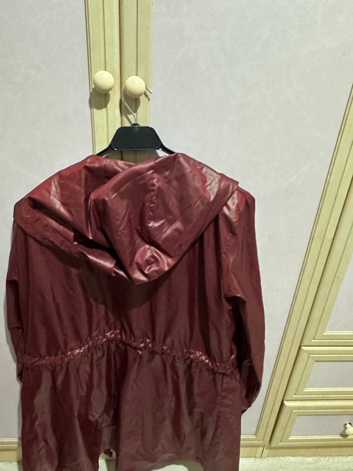 Bordo Parlak Bel Detaylı Kadın Yağmurluk penti large beden - Görsel 5