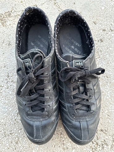 Adidas spor ayakkabı