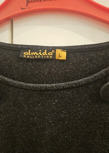 l Beden Düğmeli Siyah Midi Elbise
