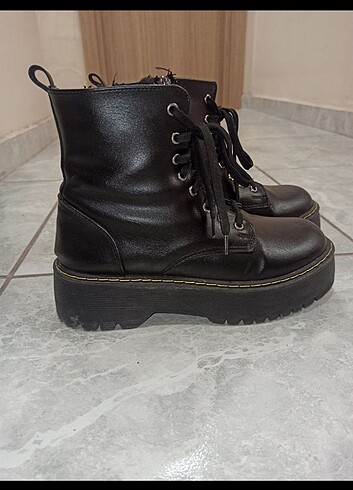 Deichmann Siyah Deri Bilek Bot