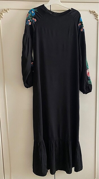 s Beden siyah Renk Esra keküllüoğlu marka siyah elbise