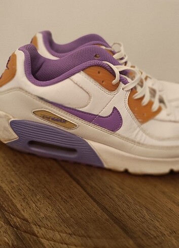 38 Beden beyaz Renk Orijinal Nike spor ayakkabı 