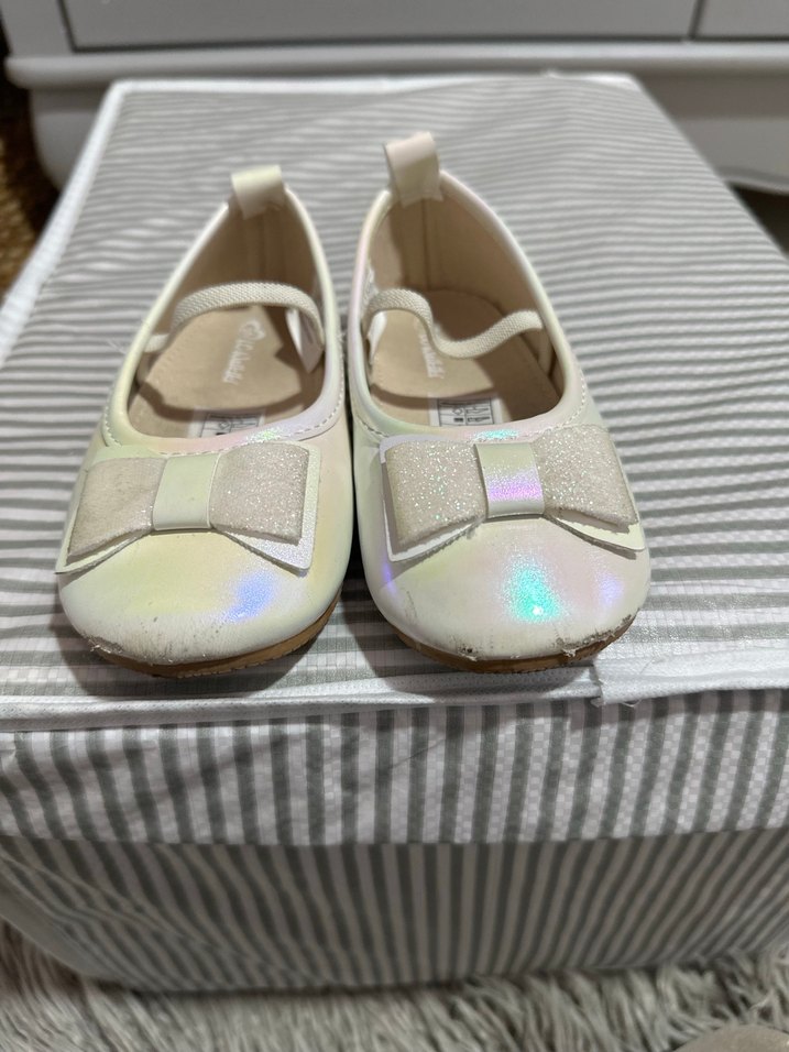 Kız Çocuk Beyaz Tokalı Babet - Görsel 2