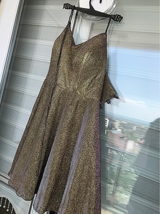 Altın mor yansımalı elbise
