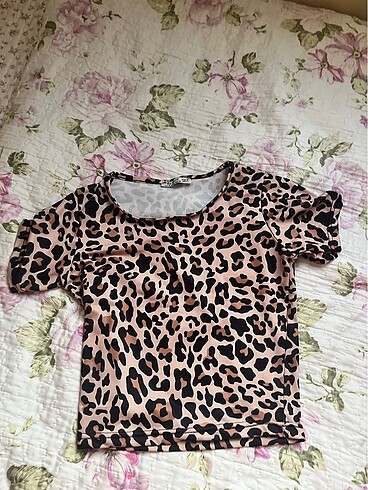 Leopar tişört