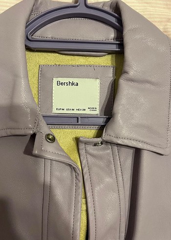 m Beden Bershka deri ceket