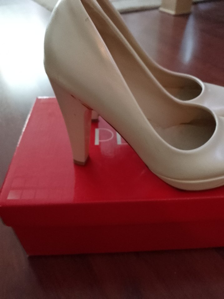 Diger Beyaz Kadın Stiletto Topuklu Ayakkabı - Görsel 2