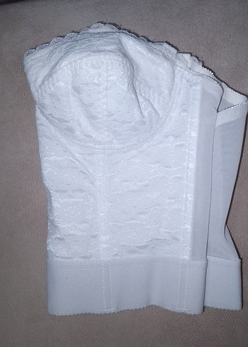 Dantel Detaylı Beyaz Midi Sütyen - Görsel 3