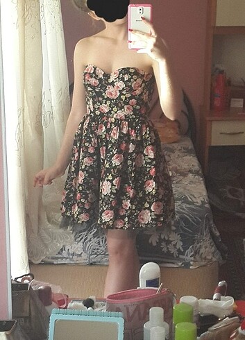 STRAPLEZ İÇİ TÜLLÜ KABARIK MİNİ ABİYE ELBİSE - Görsel 2