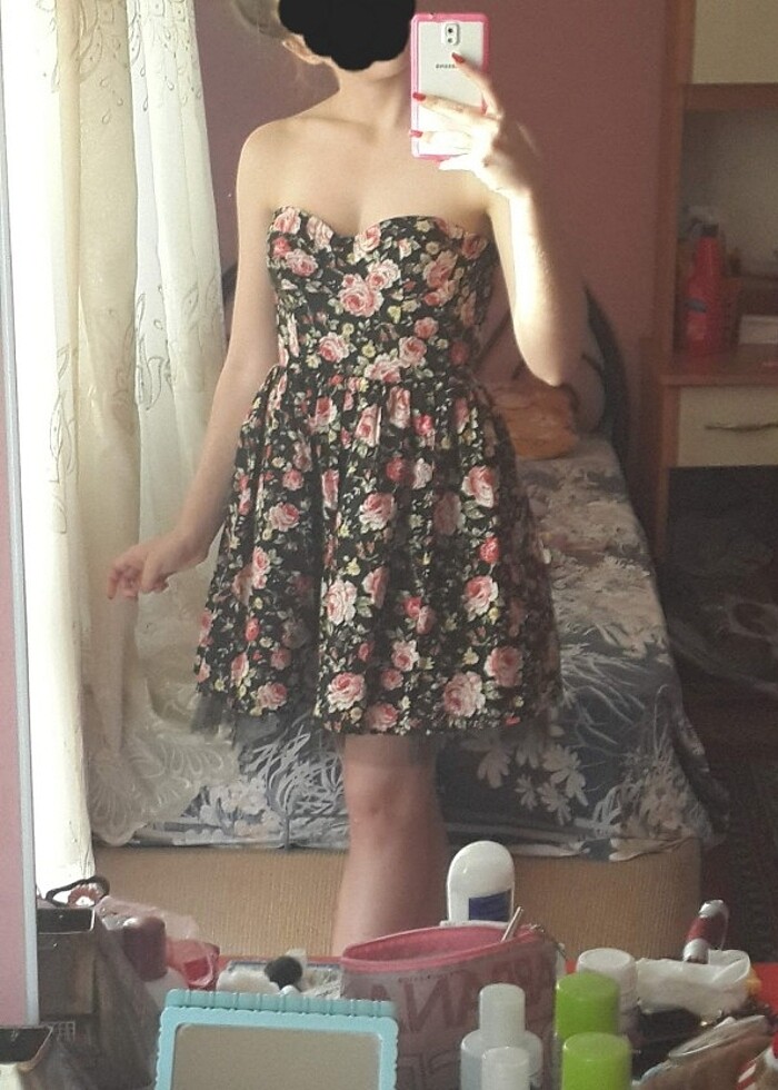 STRAPLEZ İÇİ TÜLLÜ KABARIK MİNİ ABİYE ELBİSE - Görsel 2