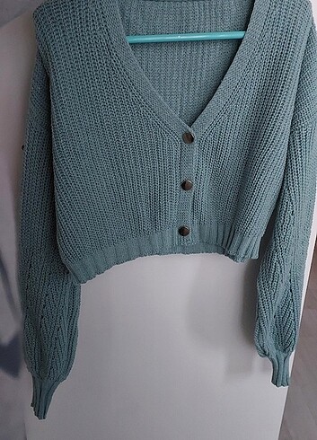 LELA CROP HIRKA