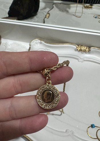Zincir Detaylı Altın Renk Bohem Kolye - Görsel 2